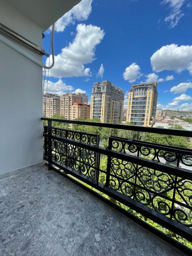 Panorama Apartments Jerevan Buitenkant foto