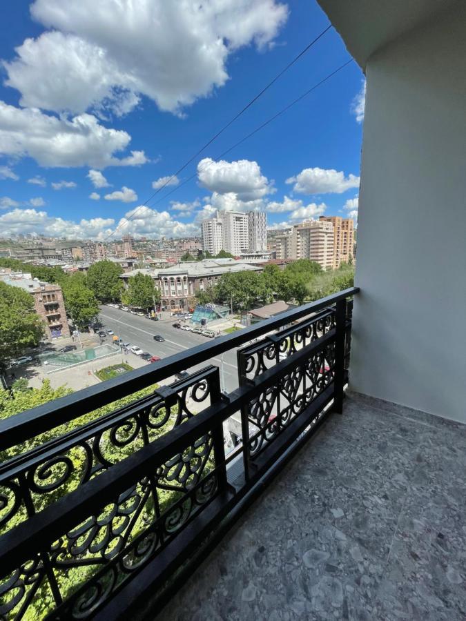 Panorama Apartments Jerevan Buitenkant foto